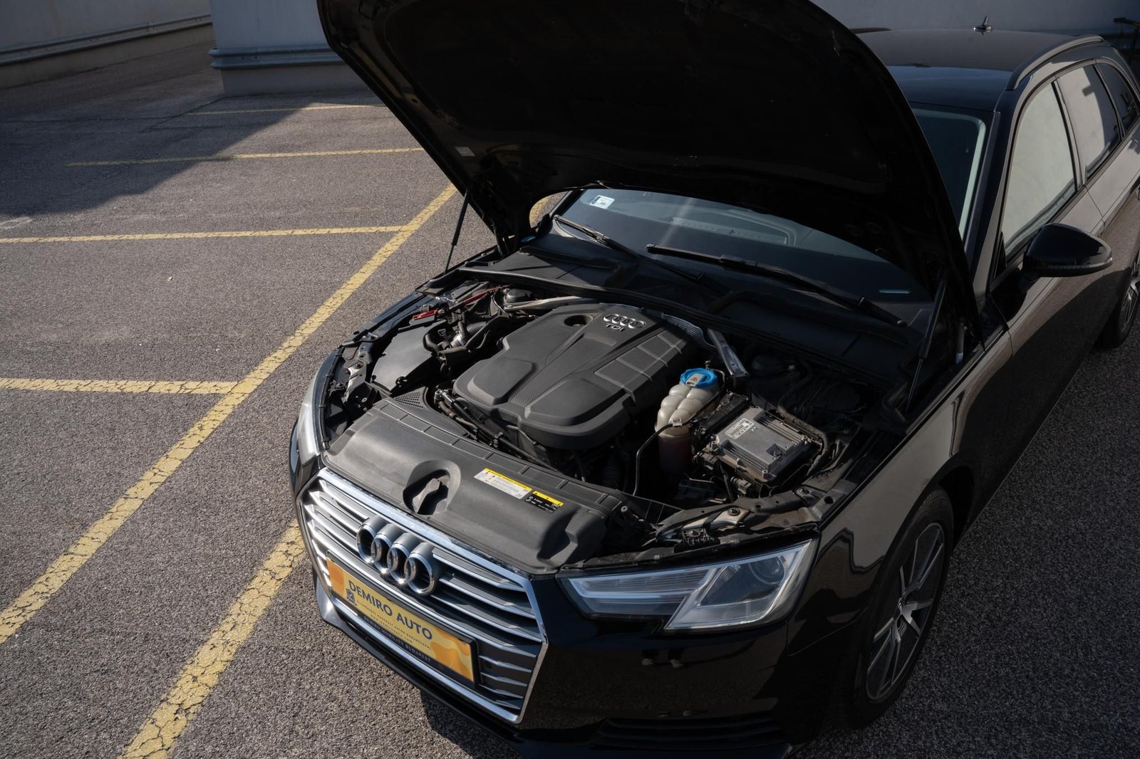 AUDI A4 Avant 2.0 TDI Basis S-tronic – fotó 6 | Demiro Auto Budapest