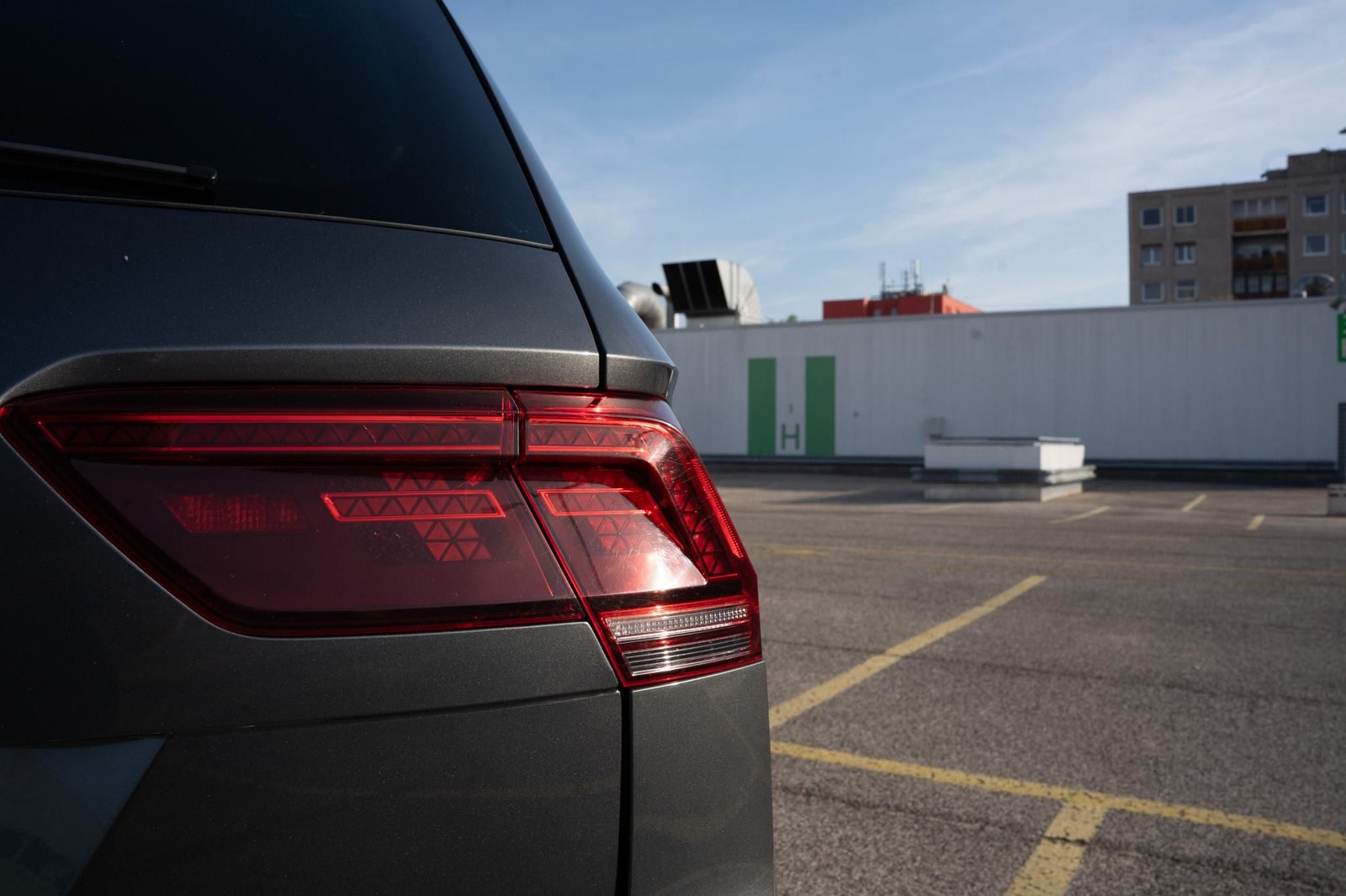 VOLKSWAGEN TIGUAN 2.0 TDI BMT SCR Highline 4Motion DSG – fotó 10 | Demiro Auto Budapest